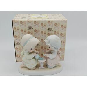 Precious Moments Friendship Hits The Spot Figurine 520748 Enesco 1988 Collect